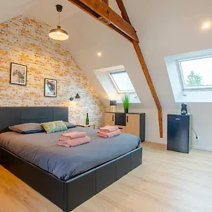 https://studio-neuf-tout-confort-lorient-centre-stationnement-facile.inbrittany.com